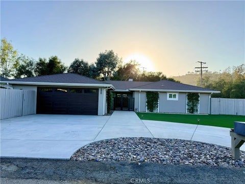 Photo of 3101 Cherrypoint Court, Fallbrook, CA 92028 (MLS # SW26215697)