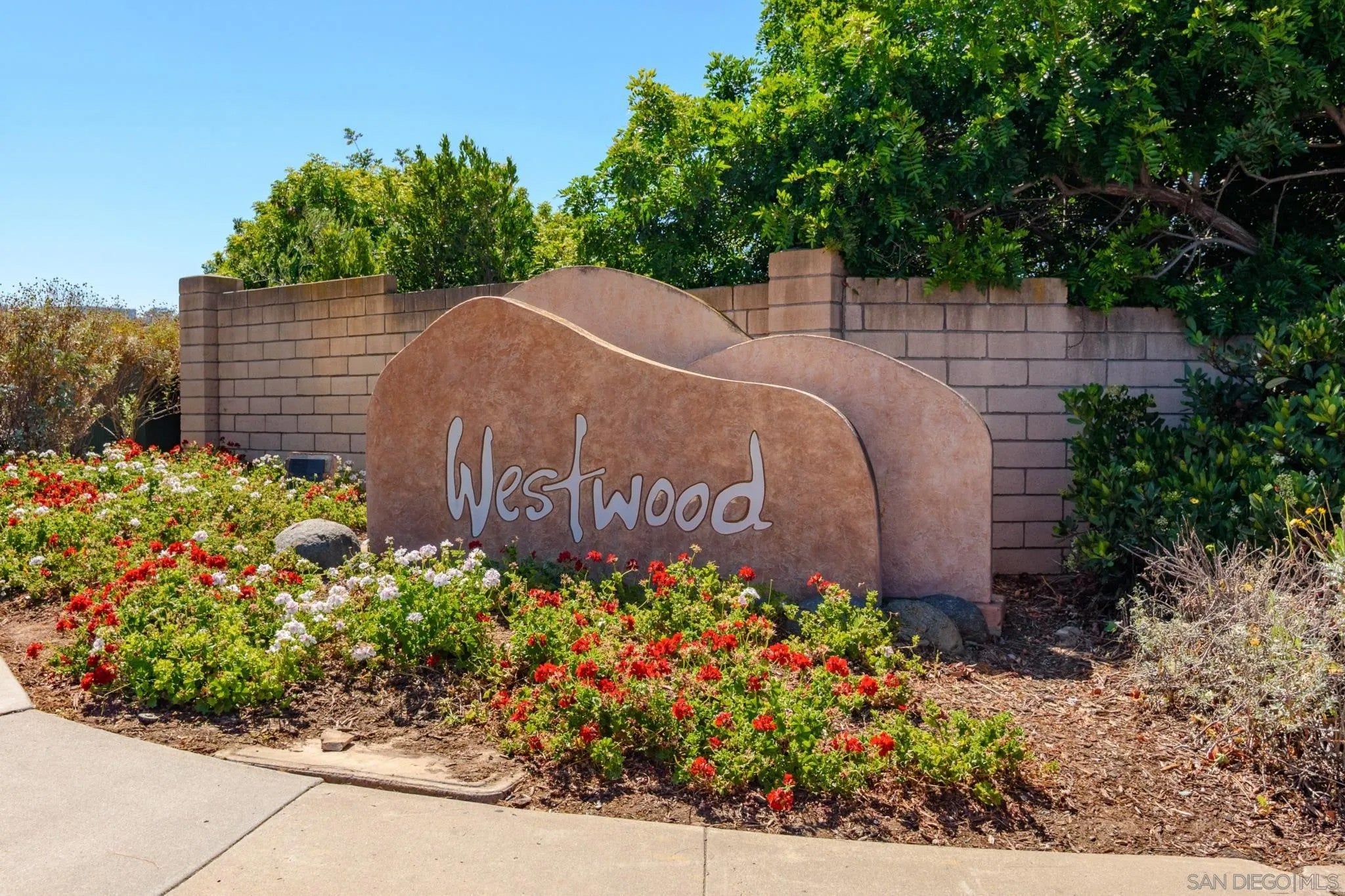 11148 Poblado Rd