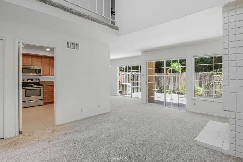 670 W Glenwood