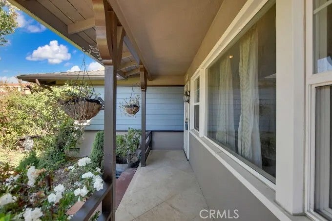 422 W Ada Avenue