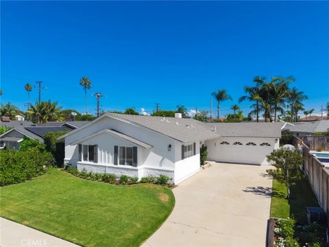 Photo of 410 Lenwood, Costa Mesa, CA 92627 (MLS # NP26200884)