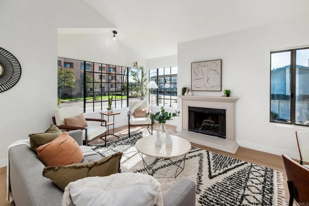 4085 Crystal Dawn Ln 201