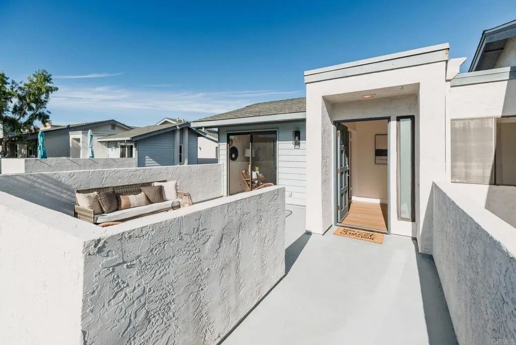 Photo of 4085 Crystal Dawn Ln #201, San Diego, CA 92122 (MLS # PTP2600217)