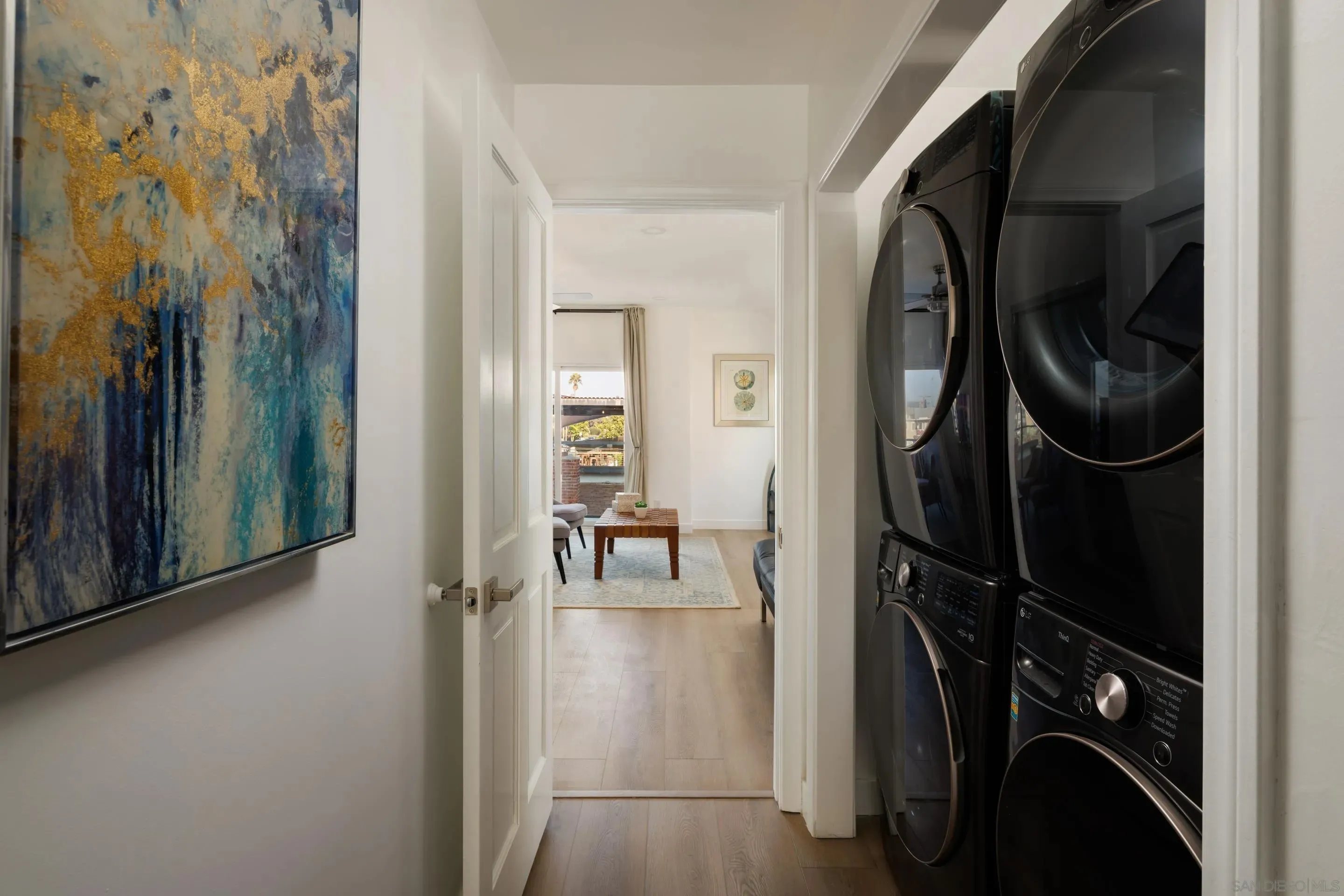 Imperial Beach, California 91932, United States, 4 Bedrooms Bedrooms, ,4 BathroomsBathrooms,Residential,Active,224020