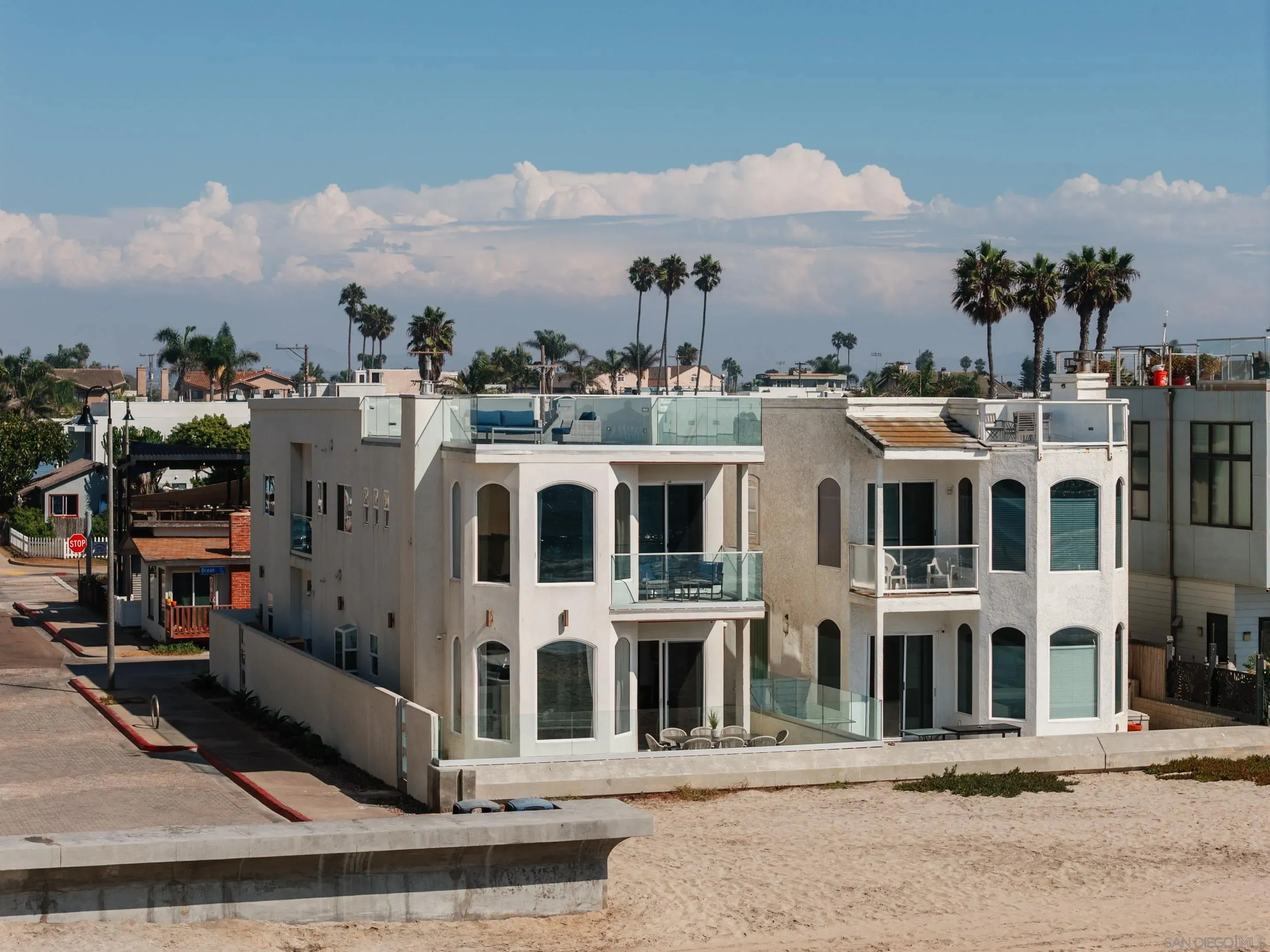 Imperial Beach, California 91932, United States, 4 Bedrooms Bedrooms, ,4 BathroomsBathrooms,Residential,Active,224020