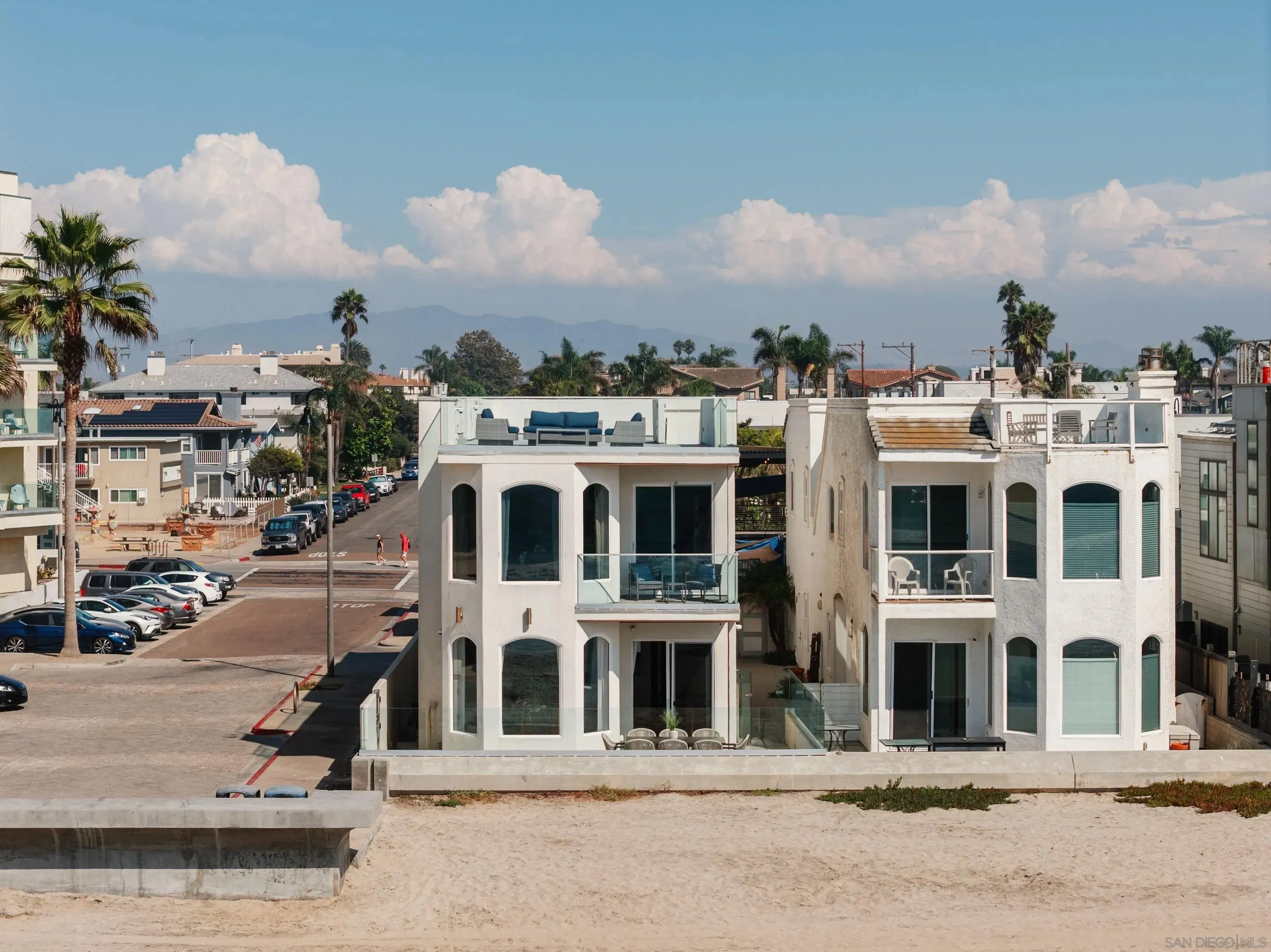 Imperial Beach, California 91932, United States, 4 Bedrooms Bedrooms, ,4 BathroomsBathrooms,Residential,Active,224020