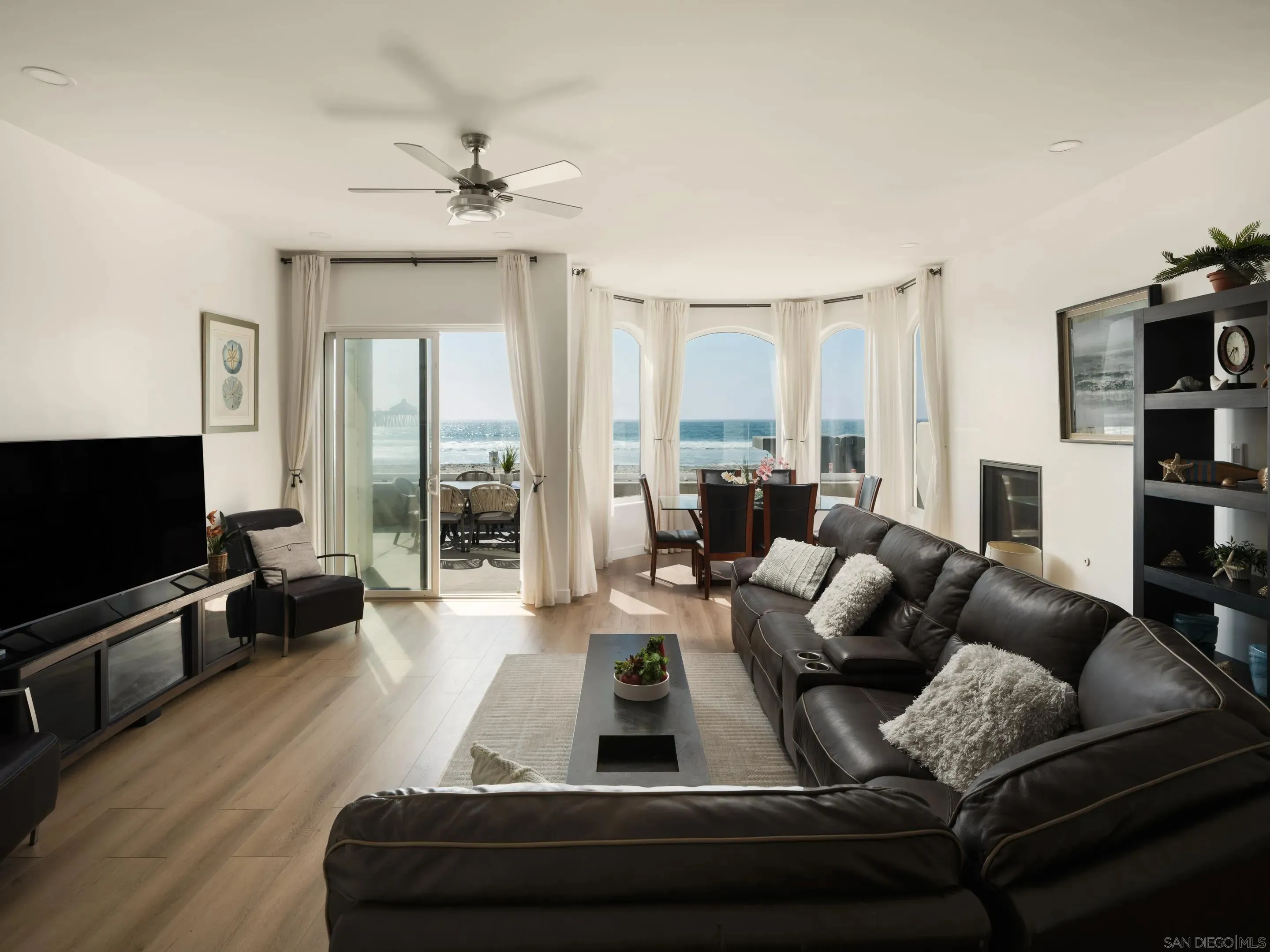 Imperial Beach, California 91932, United States, 4 Bedrooms Bedrooms, ,4 BathroomsBathrooms,Residential,Active,224020