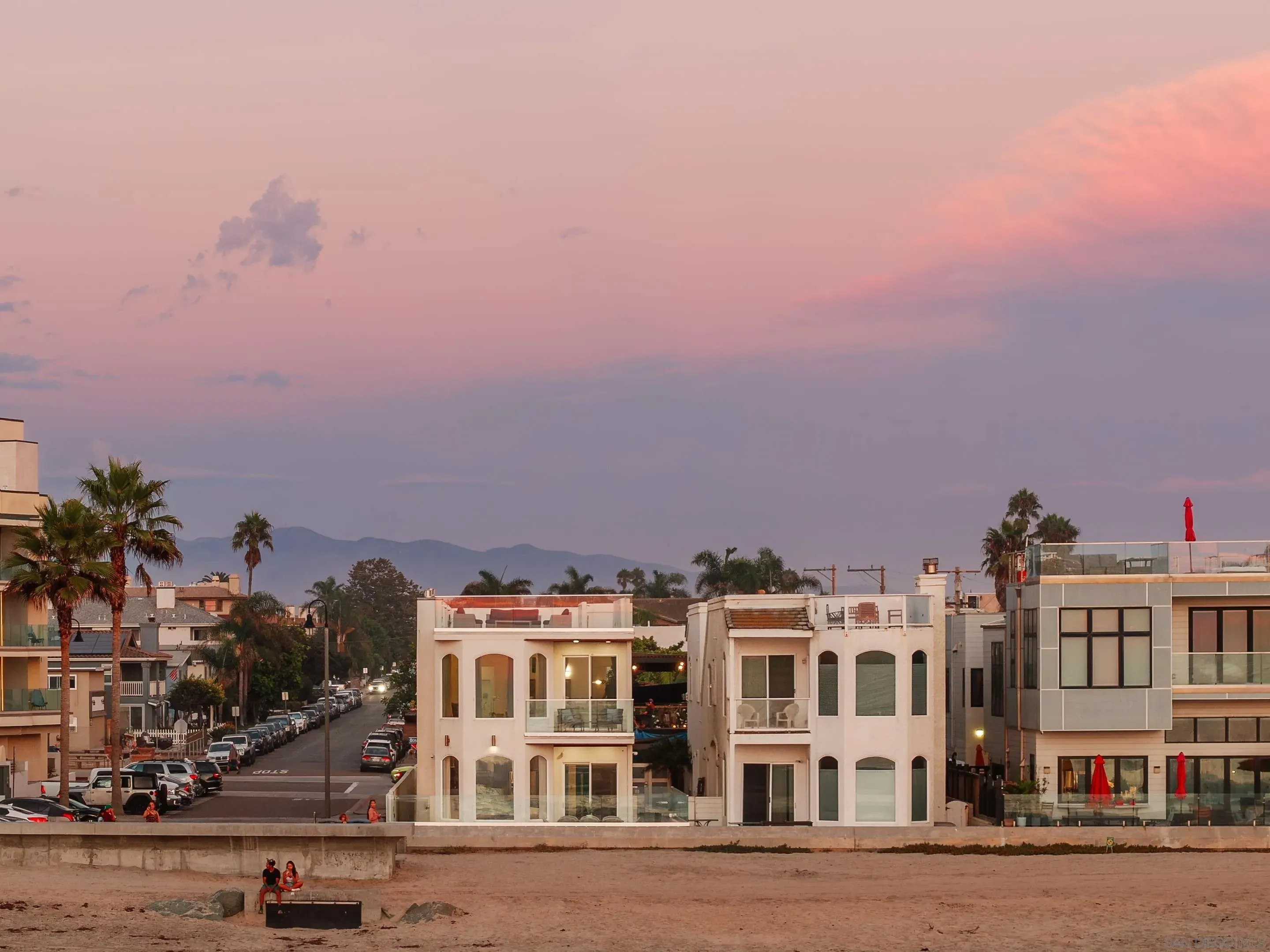 Imperial Beach, California 91932, United States, 4 Bedrooms Bedrooms, ,4 BathroomsBathrooms,Residential,Active,224020