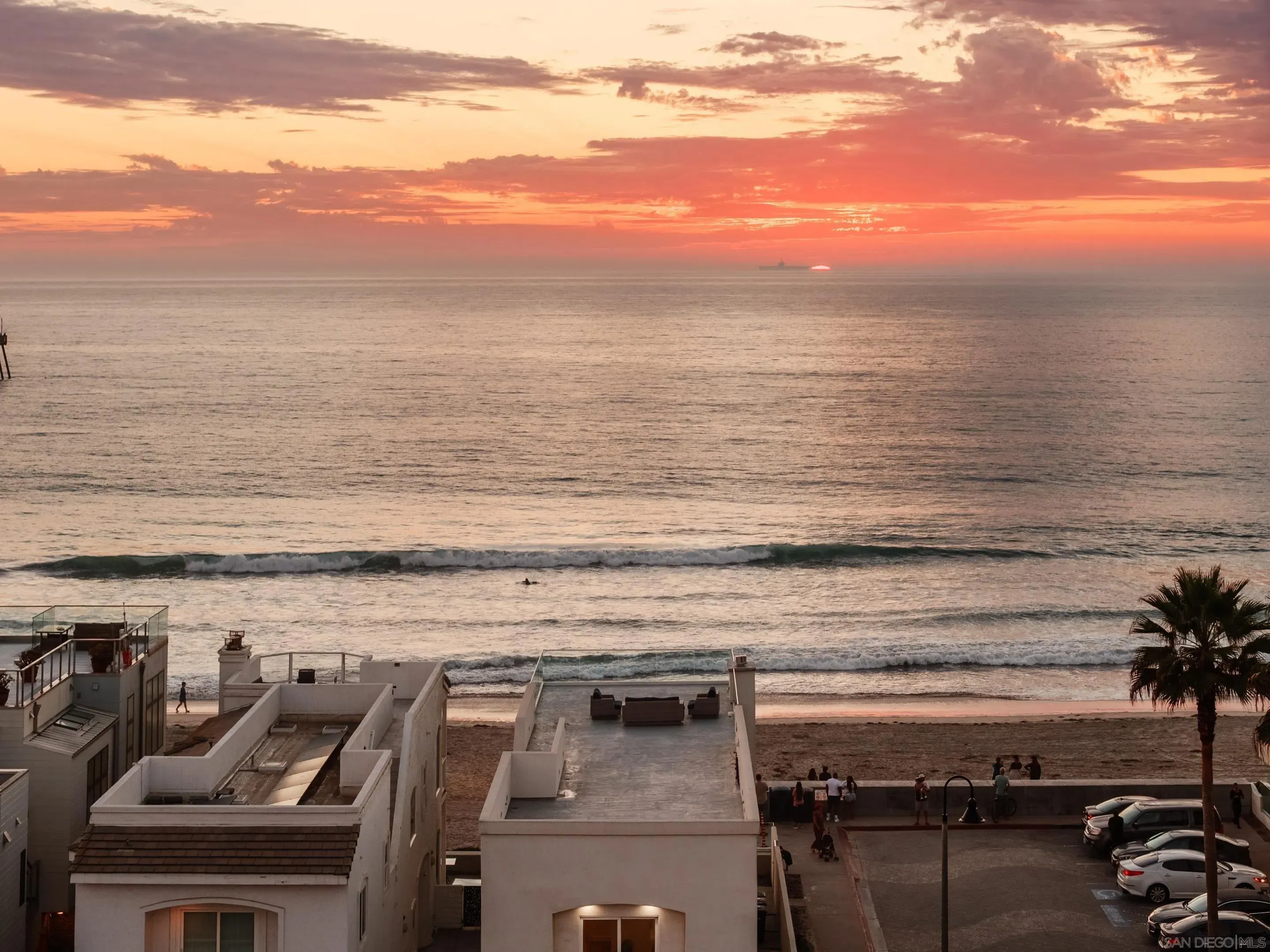 Imperial Beach, California 91932, United States, 4 Bedrooms Bedrooms, ,4 BathroomsBathrooms,Residential,Active,224020