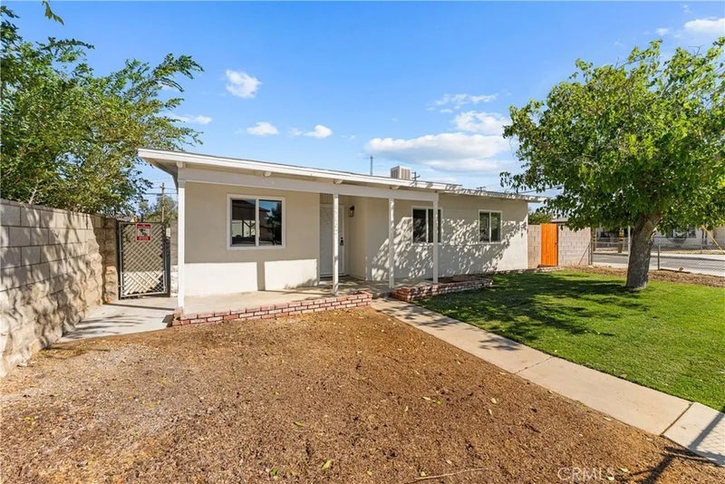 45402 10th Street West