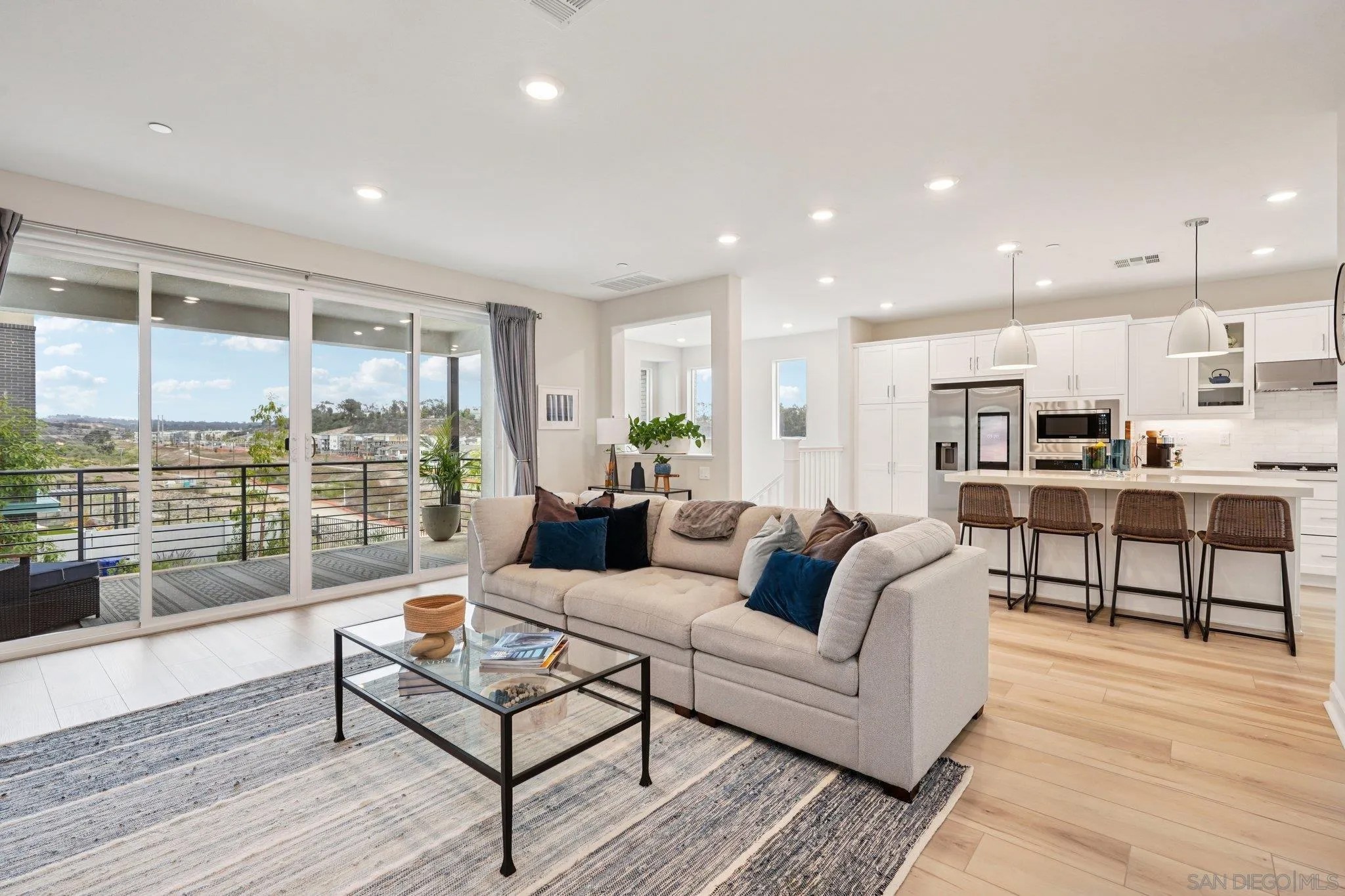 8119 Rose Quartz Cir