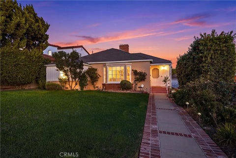 Photo of 730 E Fairmount Road, Burbank, CA 91501 (MLS # SR26193607)