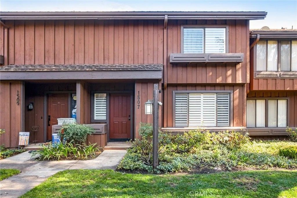 Photo of 1507 Dalmatia, San Pedro, CA 90732 (MLS # SB26013393)