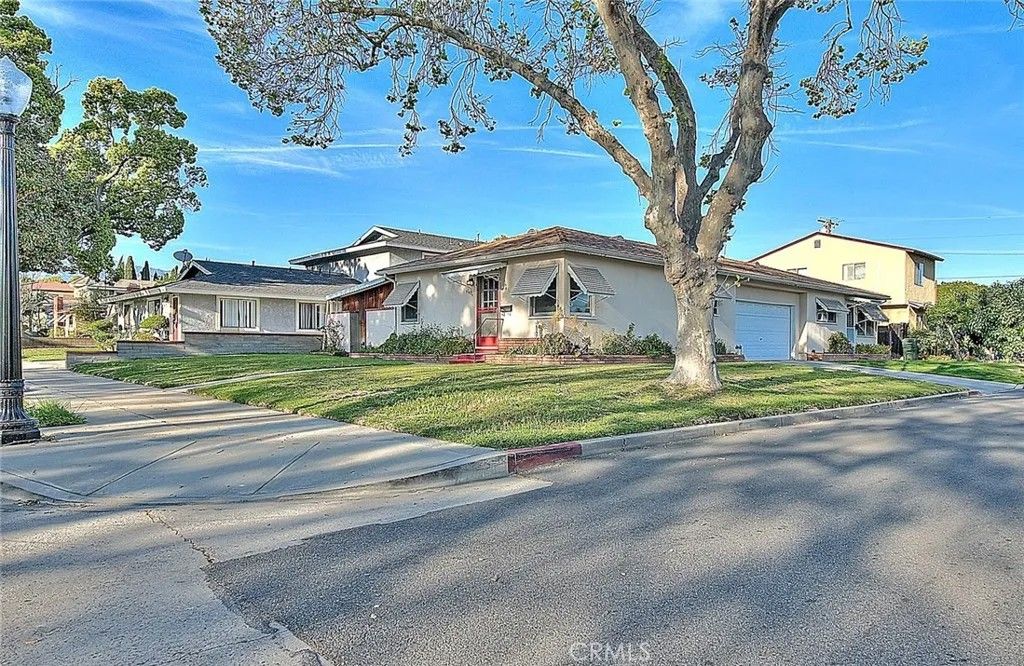 Photo of 5804 Primrose Ave, Temple City, CA 91780 (MLS # CV26059151)