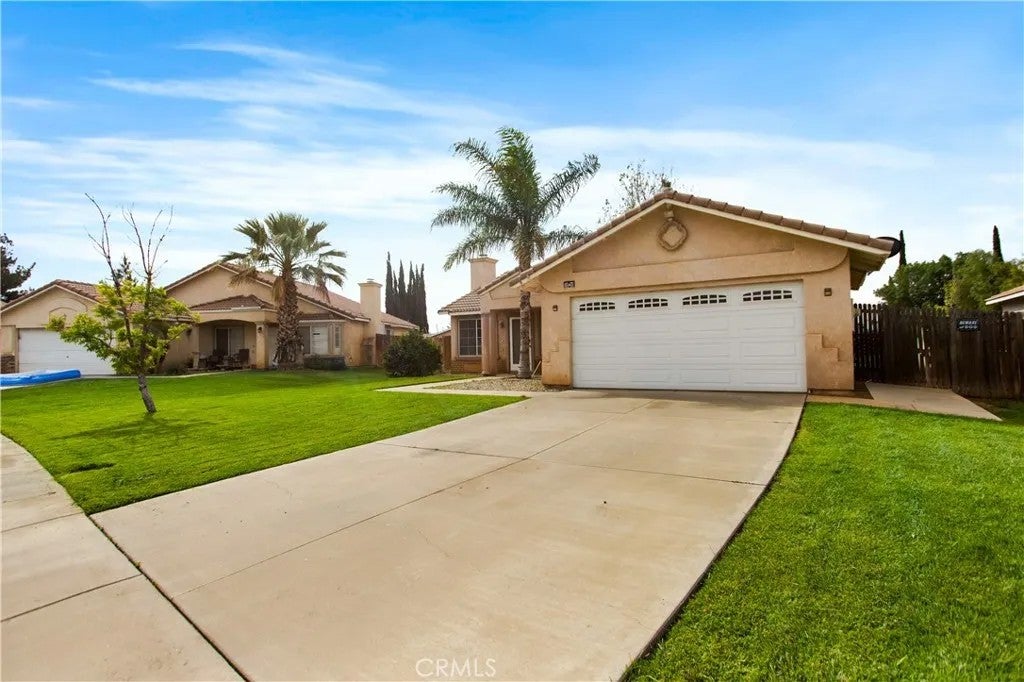 Photo of 1033 Shelby St, Beaumont, CA 92223 (MLS # TR26084451)