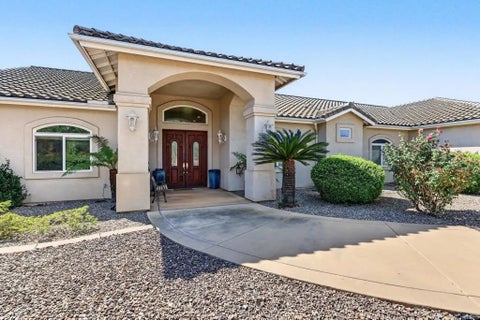 Photo of 11690 Minneola Circle, Valley Center, CA 92082 (MLS # PTP2607591)