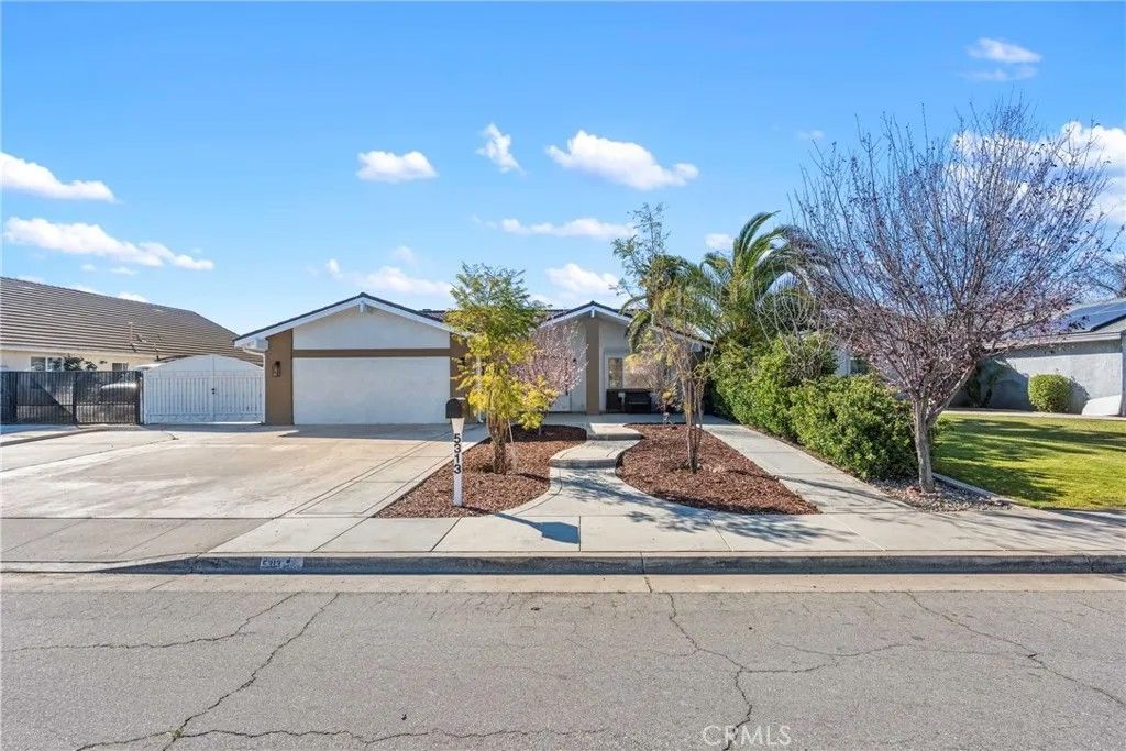 Photo of 5313 Annette St, Bakersfield, CA 93313 (MLS # OC26057073)