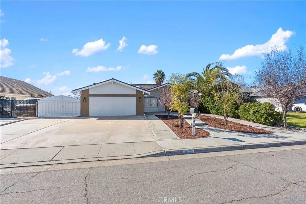 Photo of 5313 Annette St, Bakersfield, CA 93313 (MLS # OC26057073)