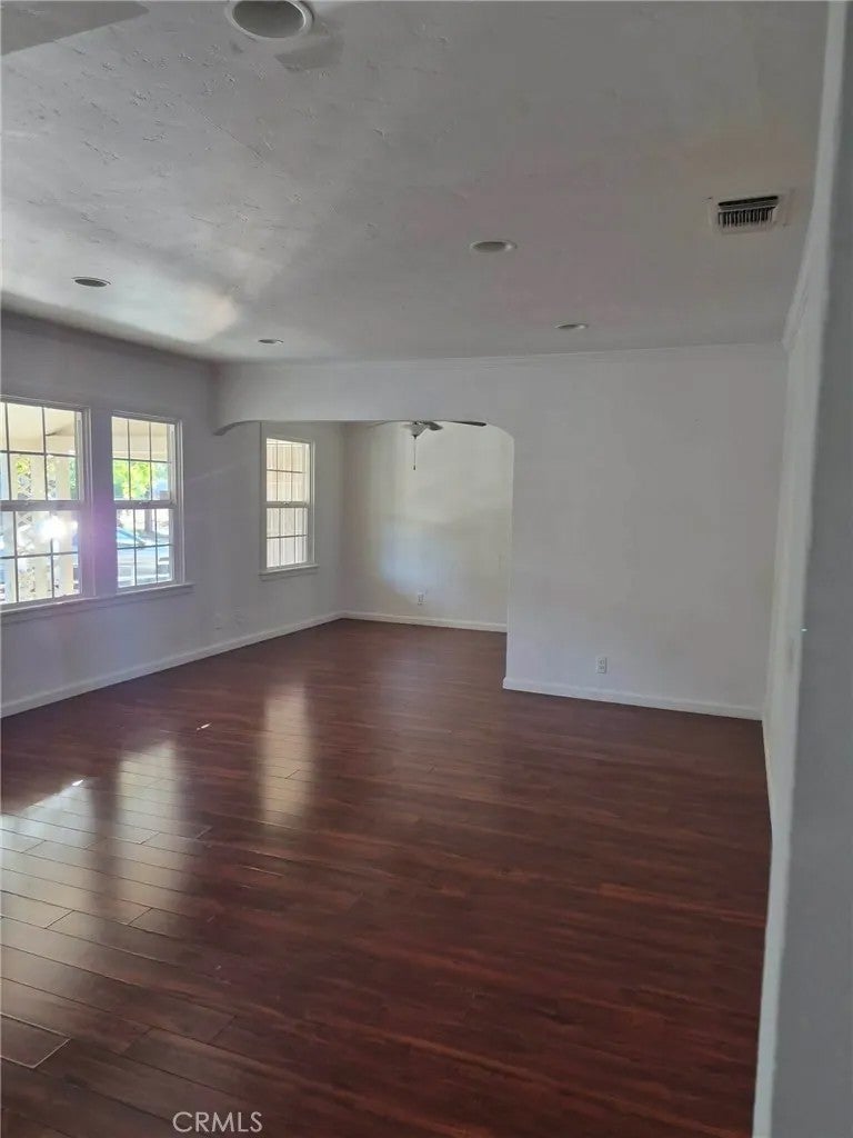 111 Baxter Avenue