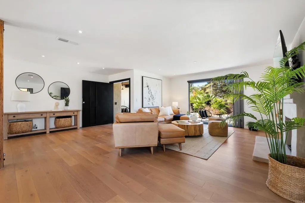 301 Hickoryhill Drive