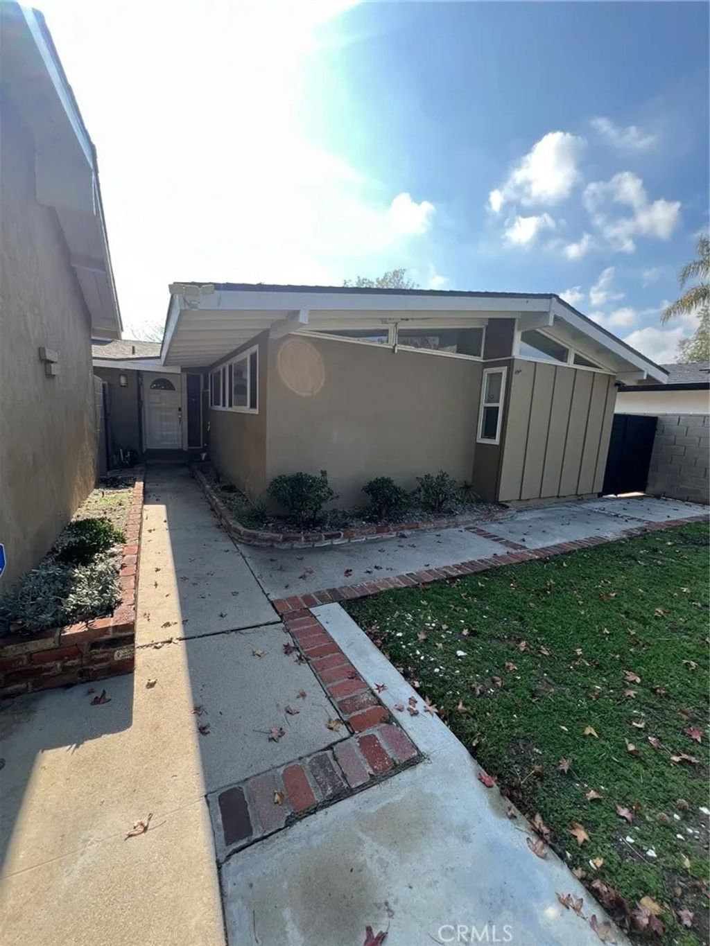 Photo of 19918 Acre Street, Northridge, CA 91324 (MLS # SR26018492)