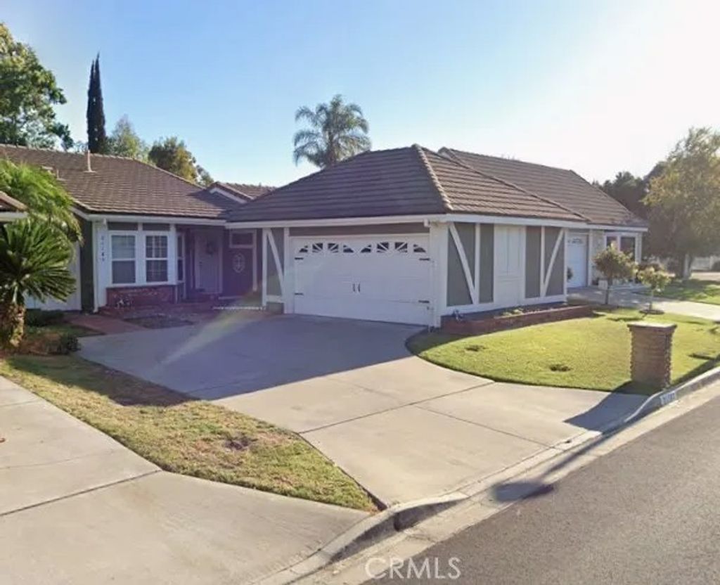 Photo of 21183 Via Este, Yorba Linda, CA 92887 (MLS # OC26103415)