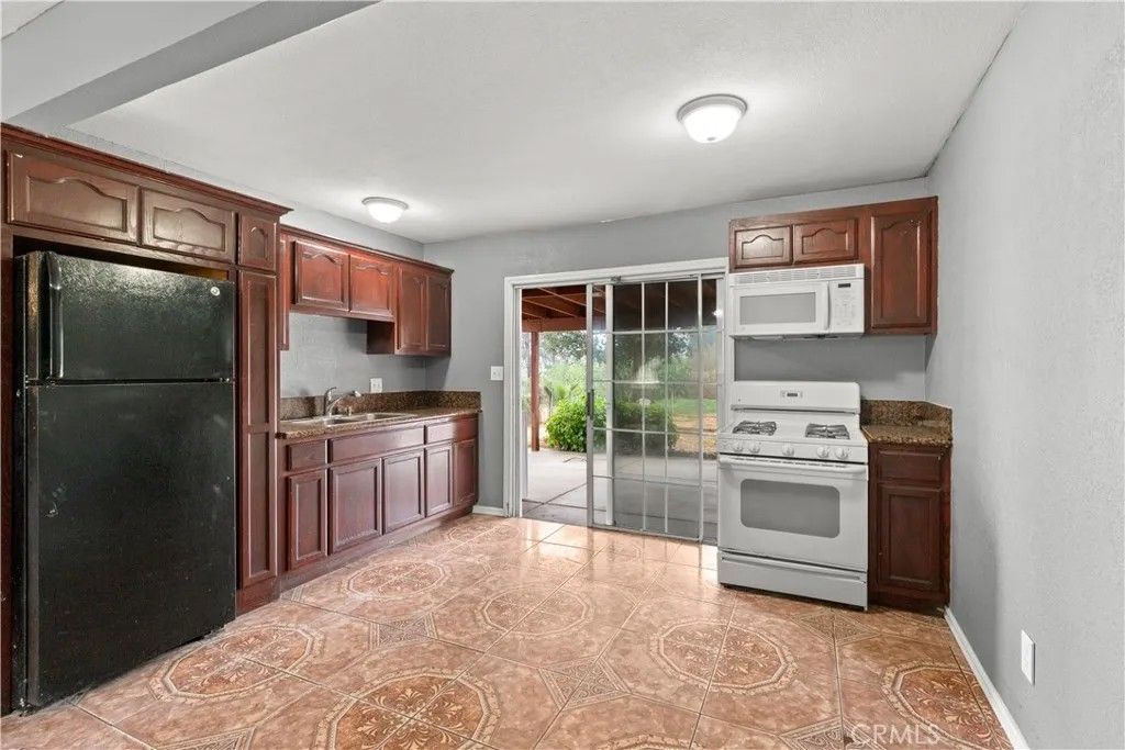 Photo of 28595 Avenida Gaviota, Menifee, CA 92587 (MLS # SW26048995)