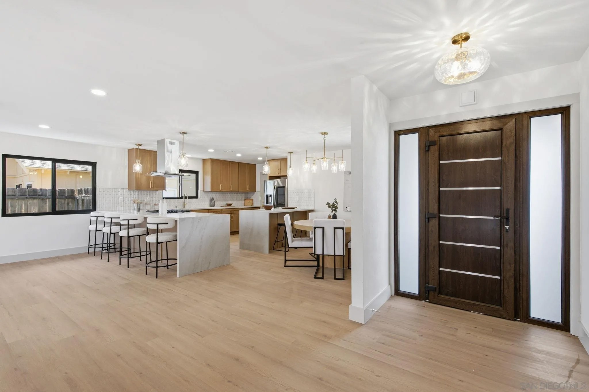 3227 Mercer