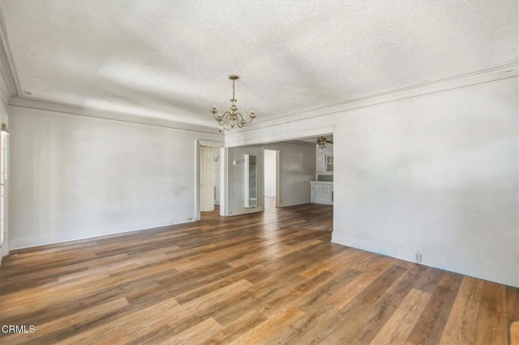 328 N Isabel