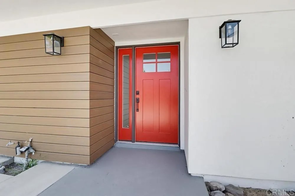 352 Pearlwood Street