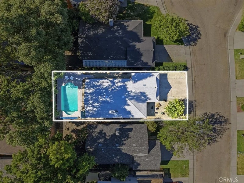 5 Hunter Court