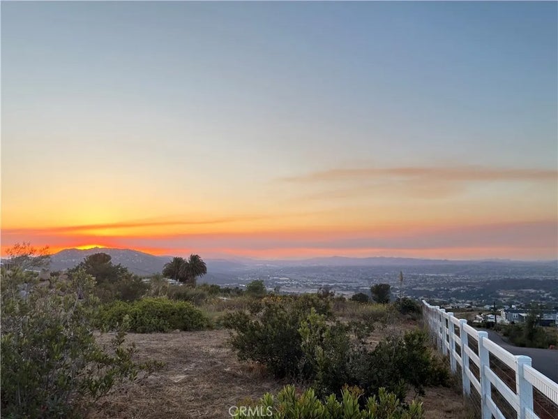 12451 Rancho Heights