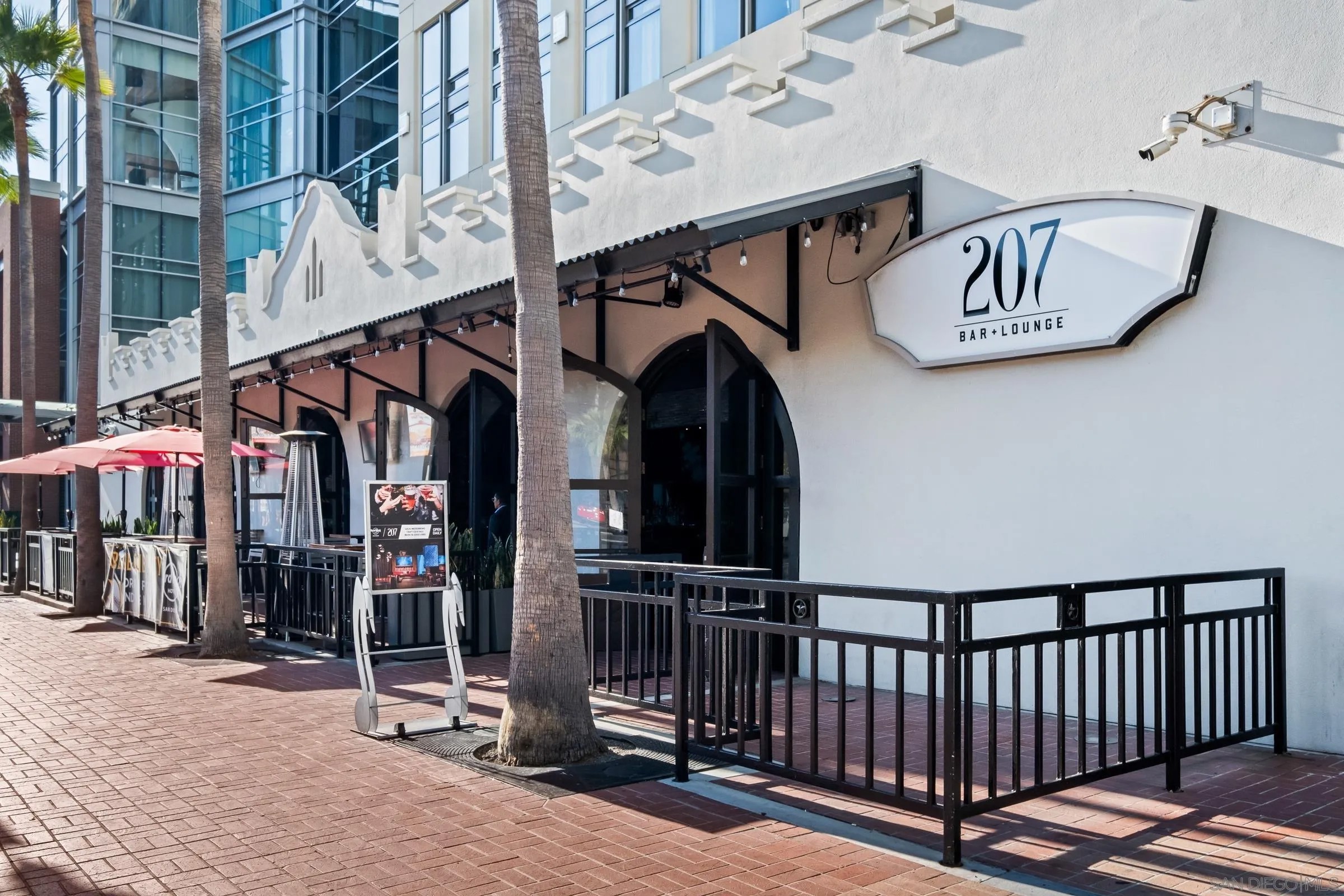 207 5th Ave 1230