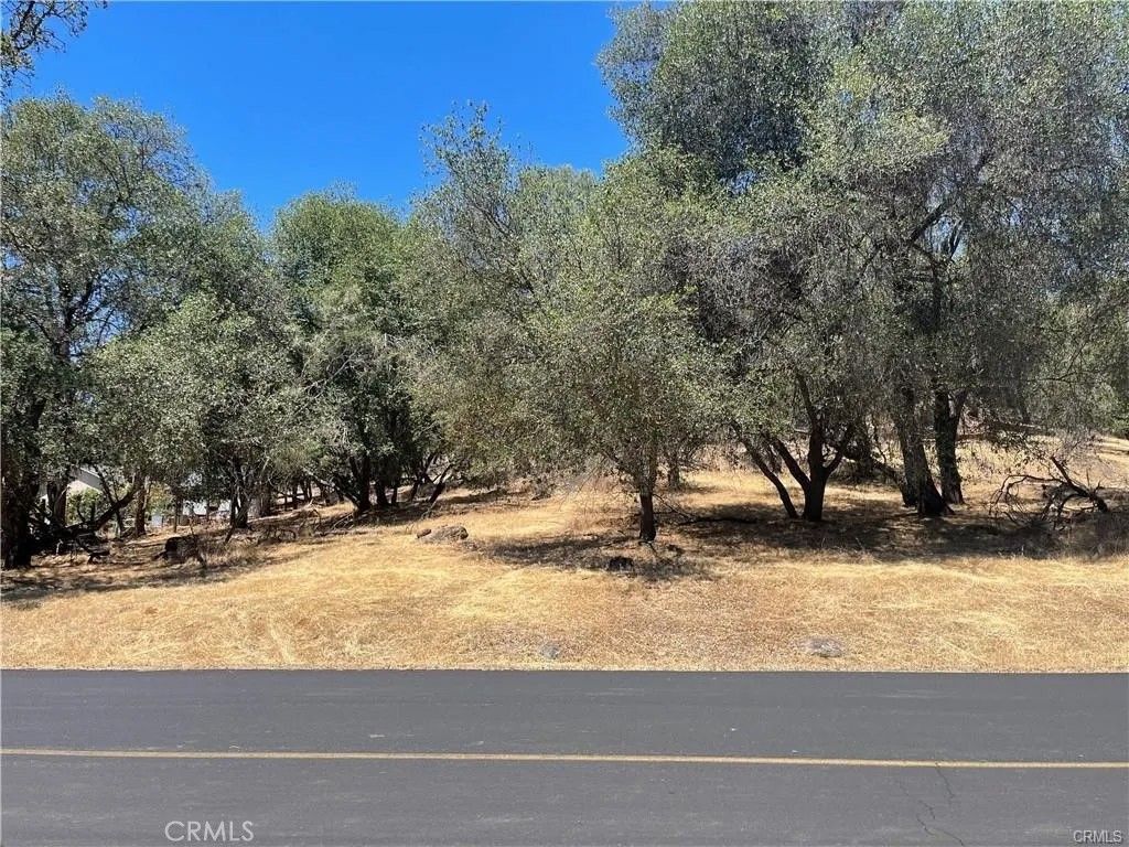 Photo of 20393 Powder Horn Rd, Hidden Valley Lake, CA 95467 (MLS # LC25272144)