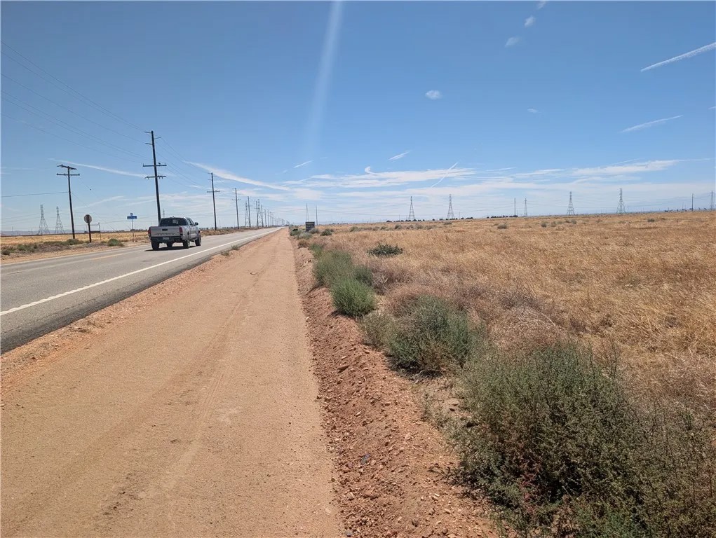0 W Ave D (Hwy 138)
