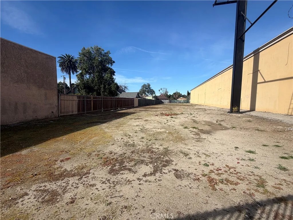949 Garey Ave