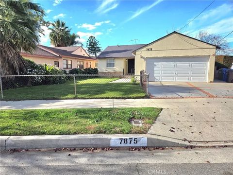 Photo of 7875 Bellaire Avenue, North Hollywood, CA 91605 (MLS # SR26019595)