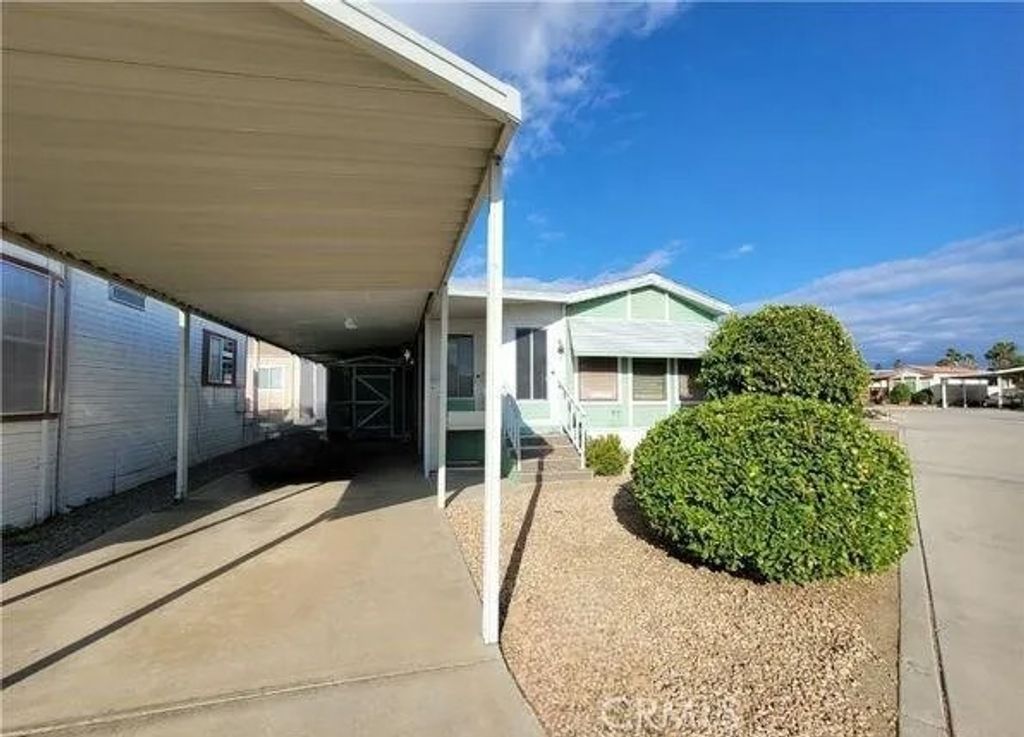 Photo of 1295 S Cawston Avenue #87, Hemet, CA 92545 (MLS # SW26056939)