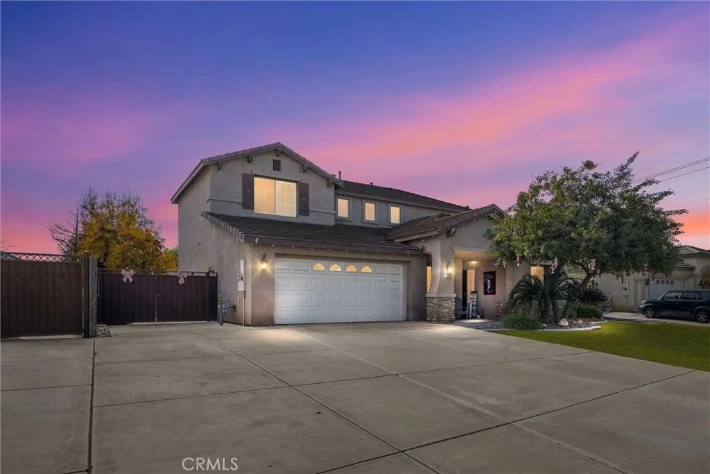 Photo of 12809 Trafalgar Square, Bakersfield, CA 93312 (MLS # PI25279409)