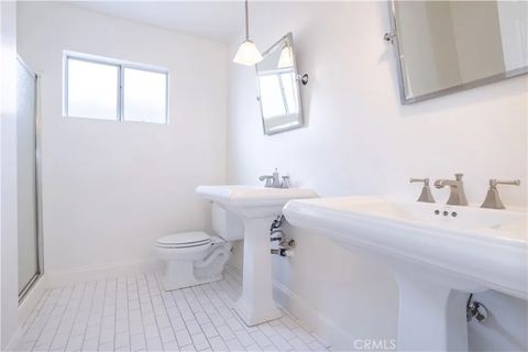 Photo of 9155 Noble Ave, North Hills, CA 91343 (MLS # SR26048778)