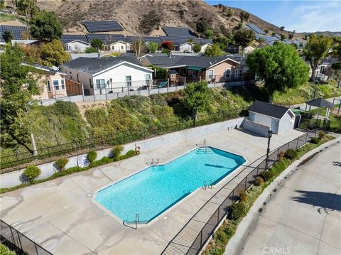 Tiny photo for 20066 Crestview Dr, Canyon Country, CA 91351 (MLS # SR25252618)