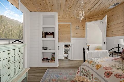 Tiny photo for 265 Flower Dr, Lake Arrowhead, CA 92352 (MLS # IG25251433)