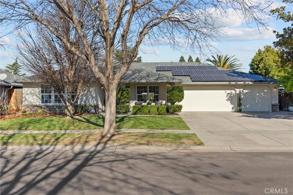 Photo of 217 Zion Canyon Court, Chico, CA 95973 (MLS # SN26052378)