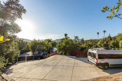 Tiny photo for 775 Old Oak Ridge, San Marcos, CA 92069 (MLS # ND25232798)