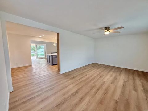 Tiny photo for 10296 Baroness Avenue, San Diego, CA 92126 (MLS # NDP2510856)