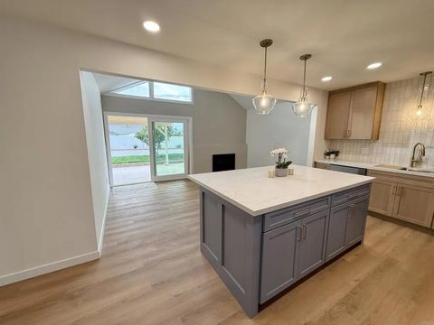 Tiny photo for 10296 Baroness Avenue, San Diego, CA 92126 (MLS # NDP2510856)