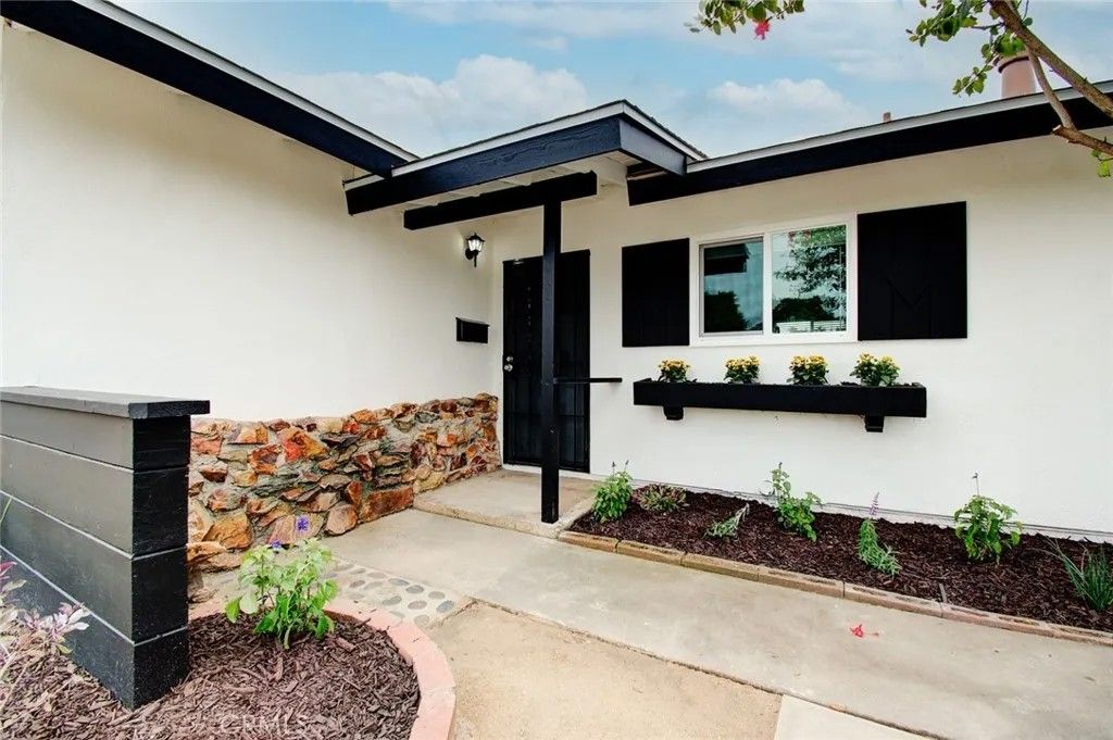 Photo of 2245 Hilldale St, Oceanside, CA 92054 (MLS # OC26021848)