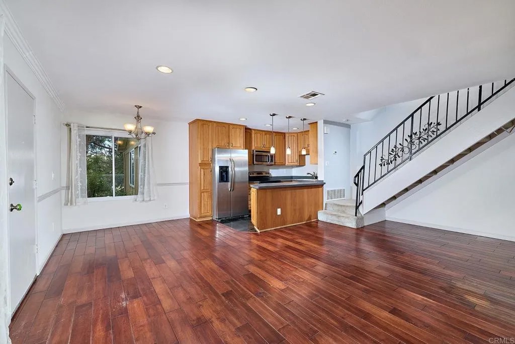 7849 Camino Glorita