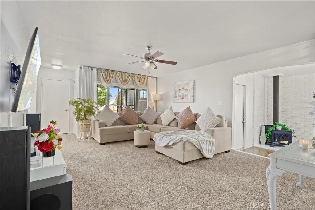 916 W Avenue J8
