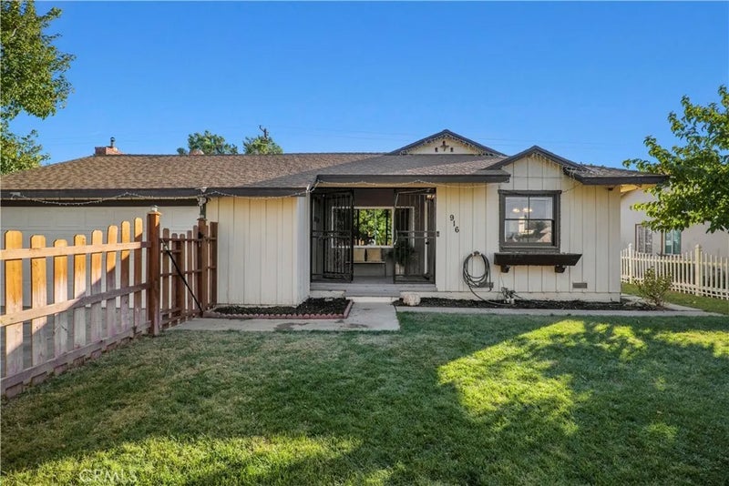 916 W Avenue J8